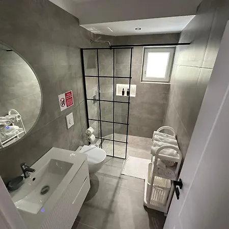 Luxury Center Апартаменты Тирана